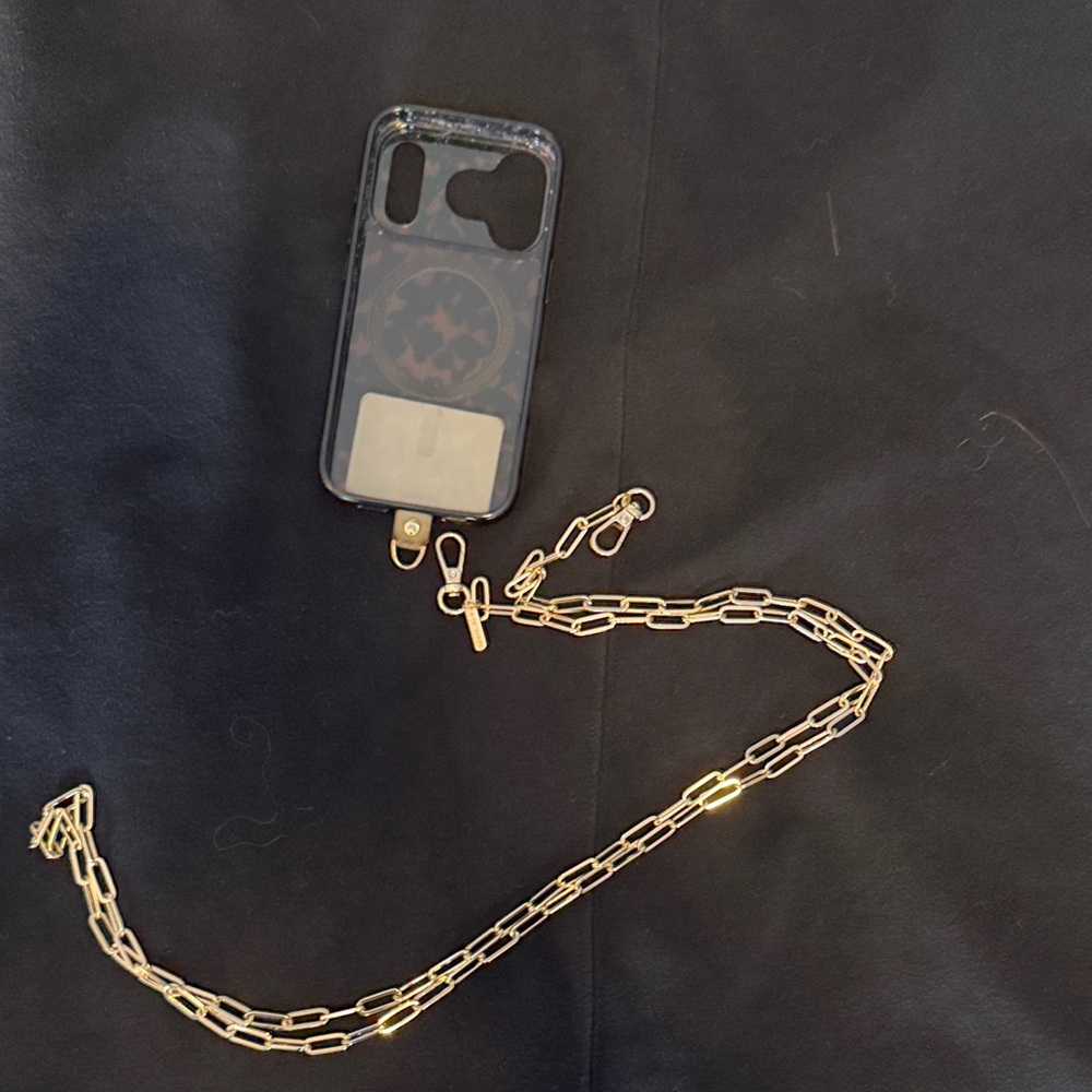 Kate spade iPhone 17 pro case